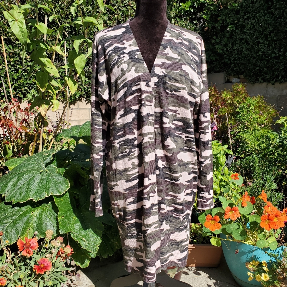 Sanctuary camo duster sweater, M - Picture 1 of 7